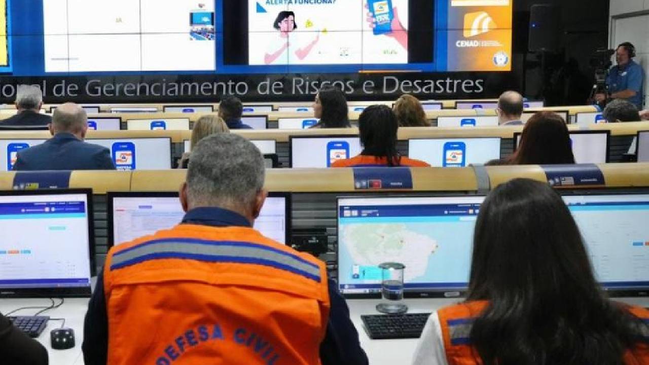 A partir da região Sul, Defesa Civil Alerta passa a ser enviado por tecnologia VPN