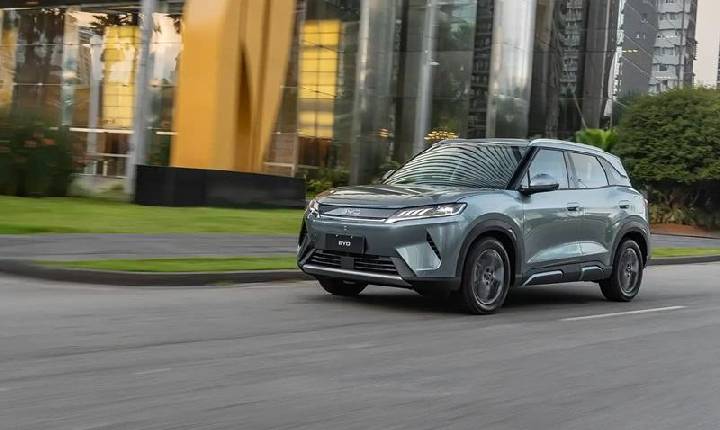 BYD apresenta o Atto 2 o primeiro SUV compacto híbrido plug-in flex da marca no mundo