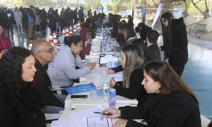 Curitiba lidera a geração de empregos migrantes no Brasil