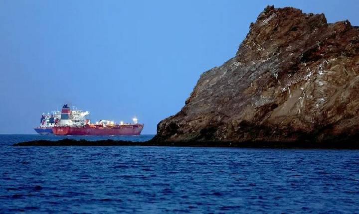 Irã reabre estreito de Ormuz depois de cessar-fogo no Líbano