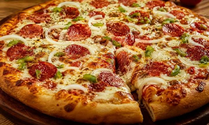 Pizza: a paixão que atravessa gerações, une famílias e conquista o mundo