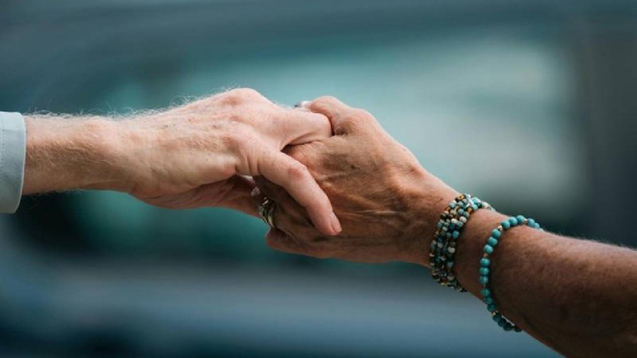 Selo de apoio à pessoa idosa: lei é sancionada e entra em vigor em agosto