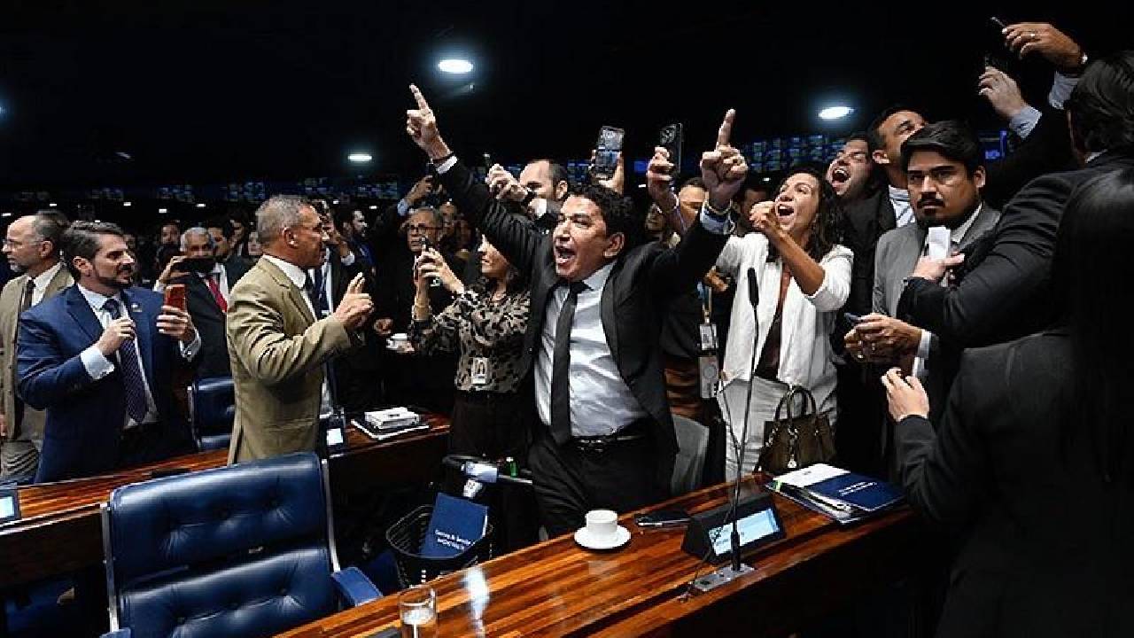 Senado rejeita indicação de  Jorge Messias ao STF