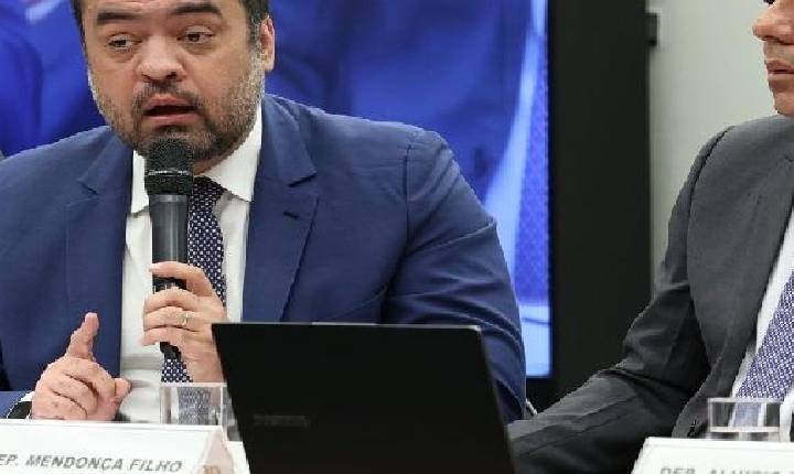 TSE mantém condenação de Claudio Castro à inelegibilidade