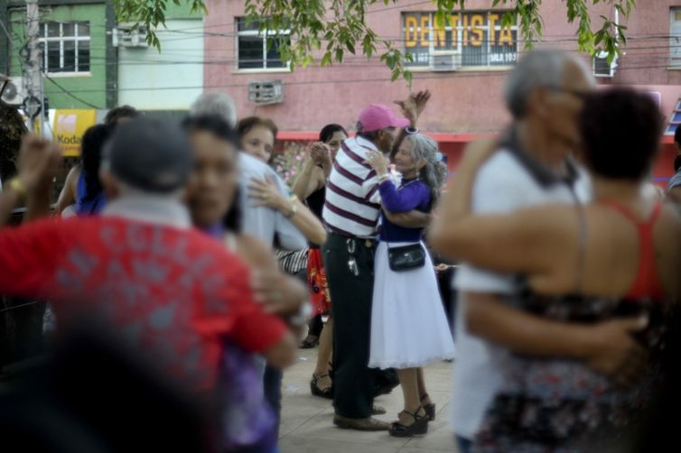 Atividades físicas proporcionam mais e melhores dias dos avós