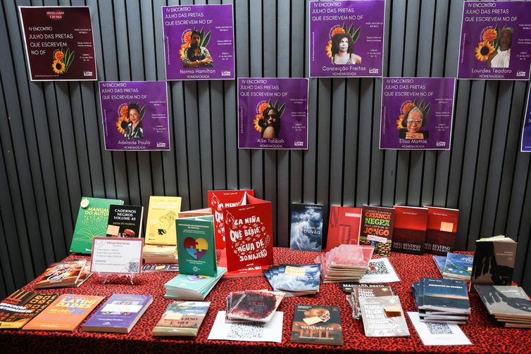 Coletivo no DF promove literatura de autoras negras