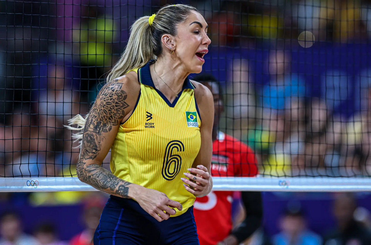 Experiência e fome de vencer: Thaísa se torna pilar da seleção feminina de vôlei na busca pelo ouro em Paris 2024