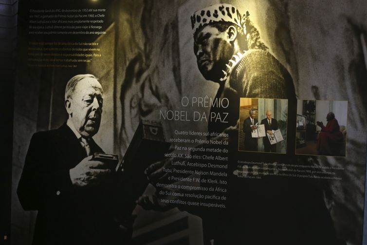 Exposição e seminário em São Paulo celebram legado de Nelson Mandela