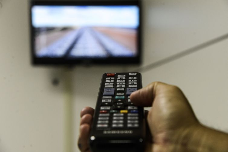 Fórum recomenda sistema ATSC 3.0 para tv digital no país 