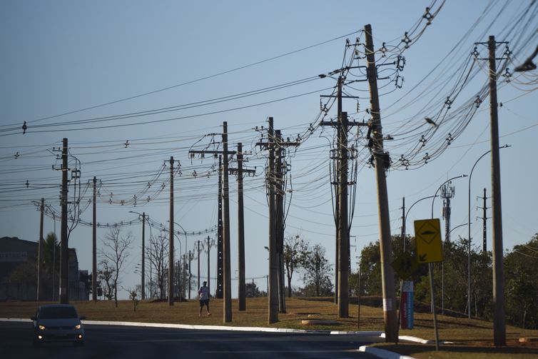 Campanha nacional busca prevenir acidentes com a rede elétrica