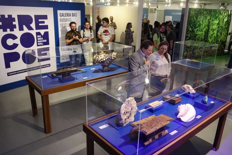 Em reconstrução, Museu Nacional abre espaço para receber escolas