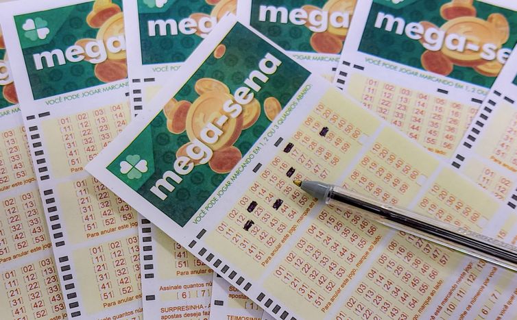Mega-Sena não tem acertador; prêmio acumula e vai a R$ 33 milhões