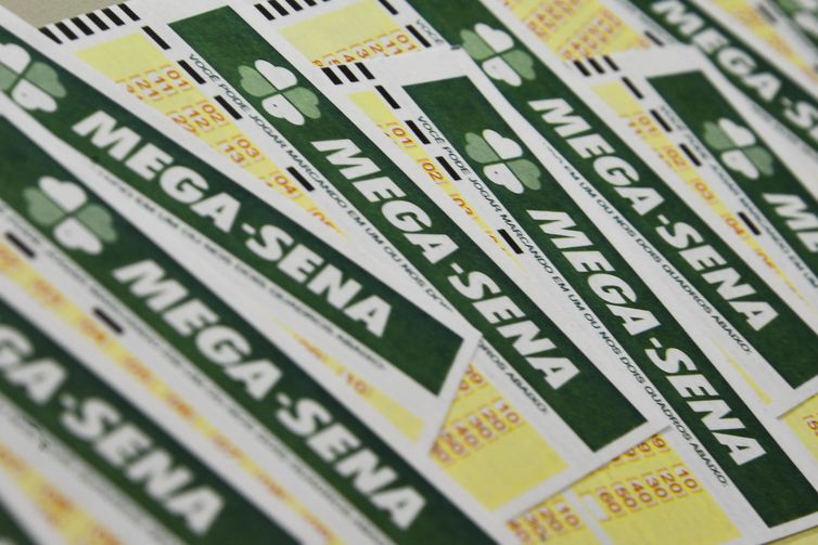 Mega-Sena sorteia nesta quinta-feira prêmio estimado em R$ 30 milhões