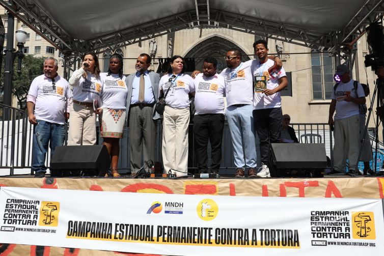Movimentos sociais lançam em SP campanha estadual contra tortura