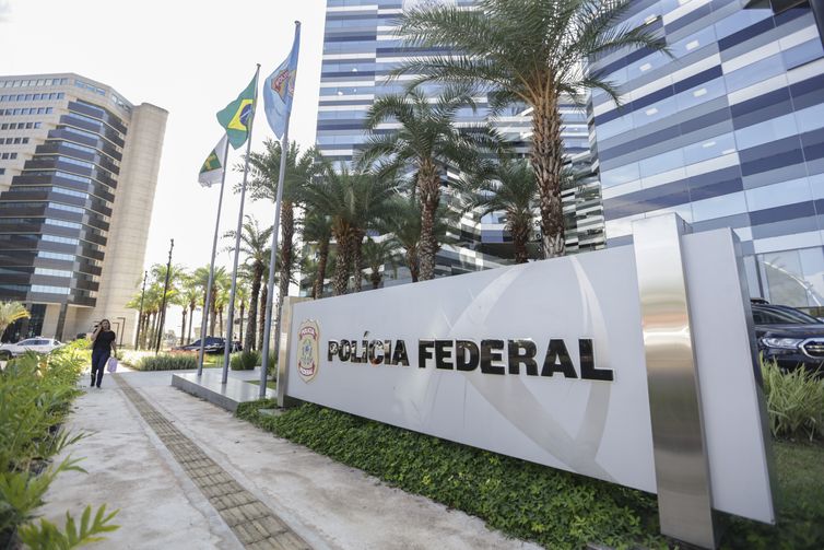 PF ouvirá mulher que diz ter sido assediada por ex-ministro 