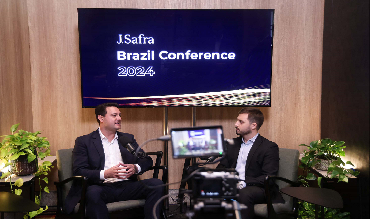 Ratinho Junior defende privatizações e concessões em evento com investidores