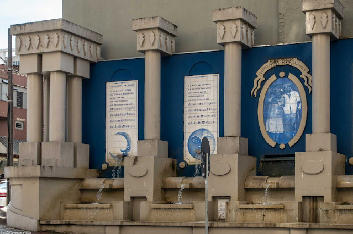 Fonte Mocinhas da Cidade: Um Tributo à Dupla Caipira Nhô Belarmino e Nhá Gabriela, Símbolos de Curitiba