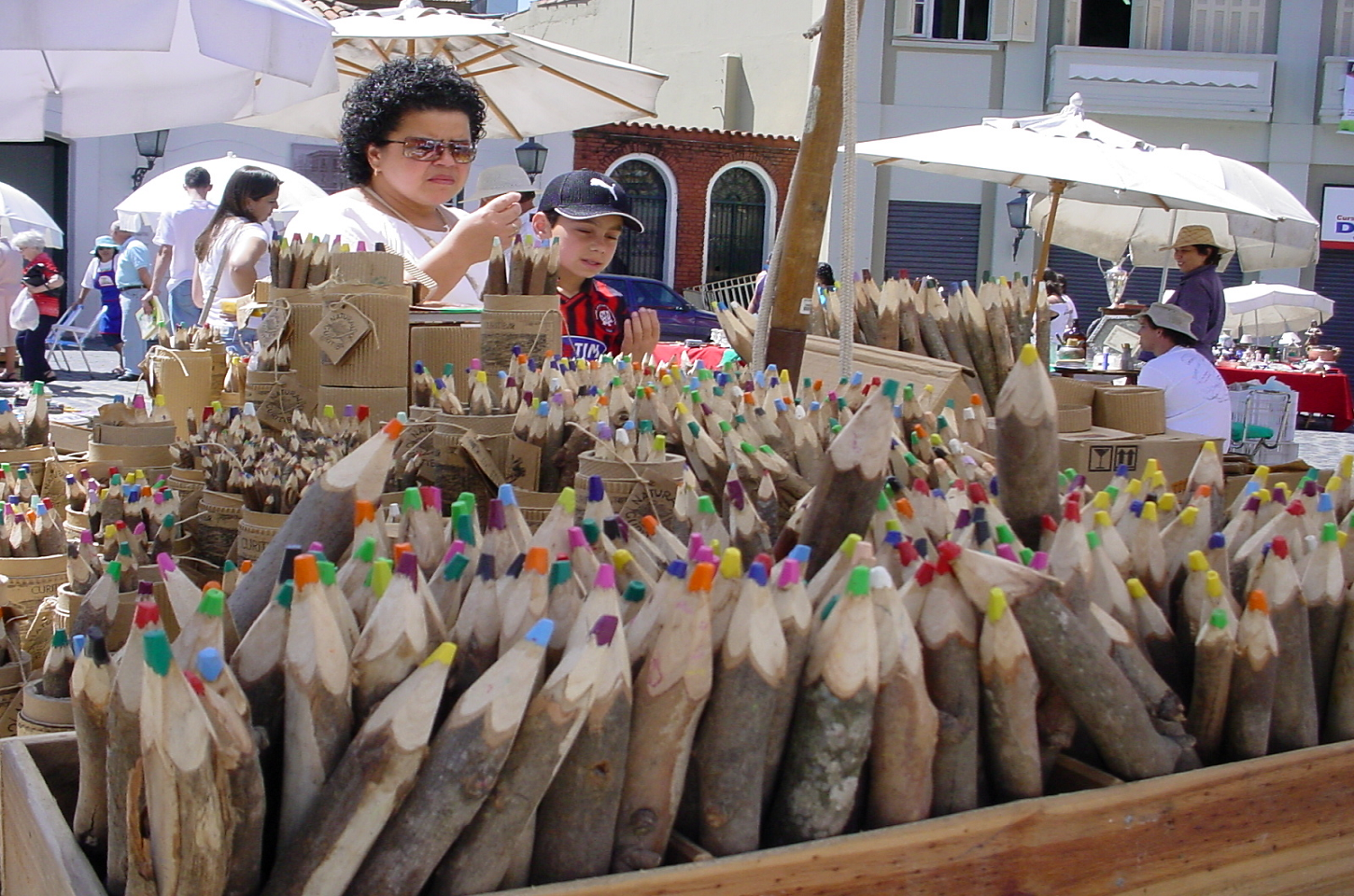 Conheça o Largo da Ordem: O Coração Cultural de Curitiba