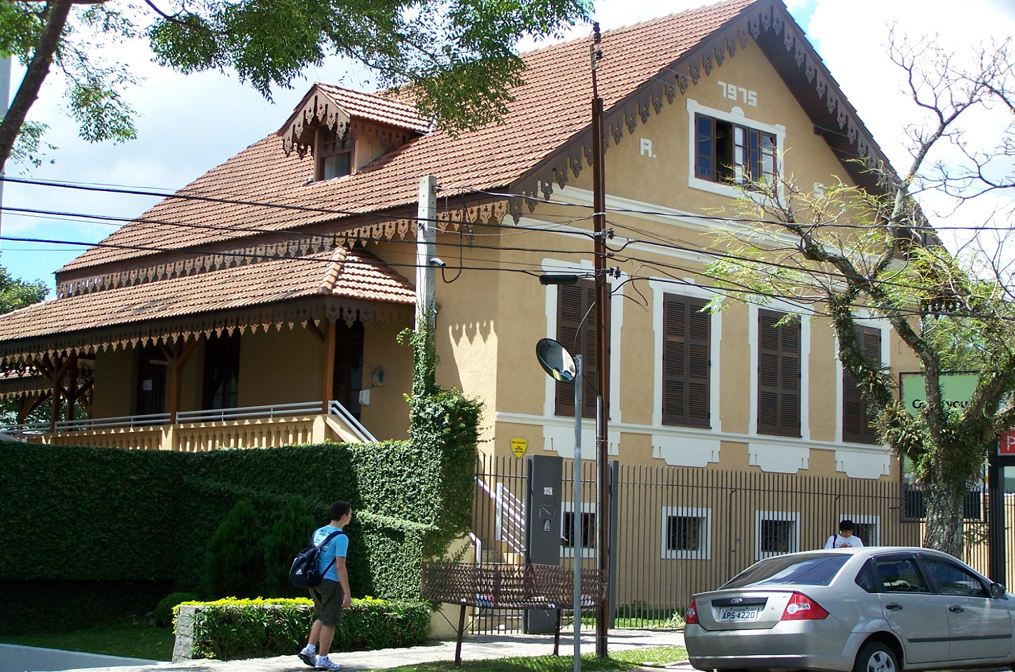 Especulação Imobiliária Coloca em Risco os Casarões Históricos de Curitiba