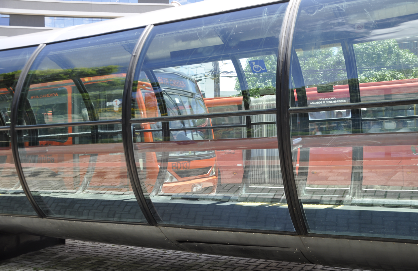 Usuários do transporte público de Curitiba reclamam do valor do preço da tarifa em 2024