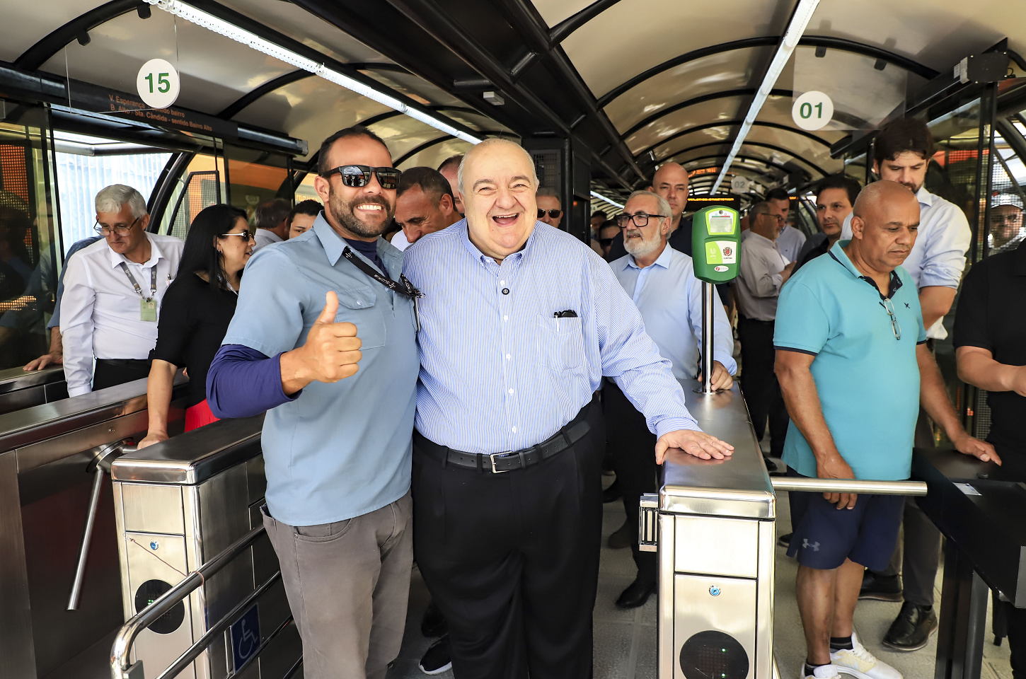 Curitiba - Linha Verde ganha mais duas estações-tubo, novos ônibus e mais integração metropolitana
