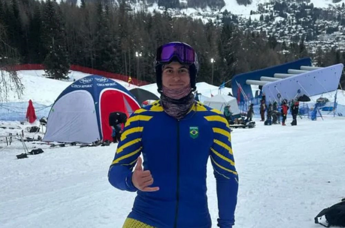 Catarinense participa de competição internacional de esportes na neve na China