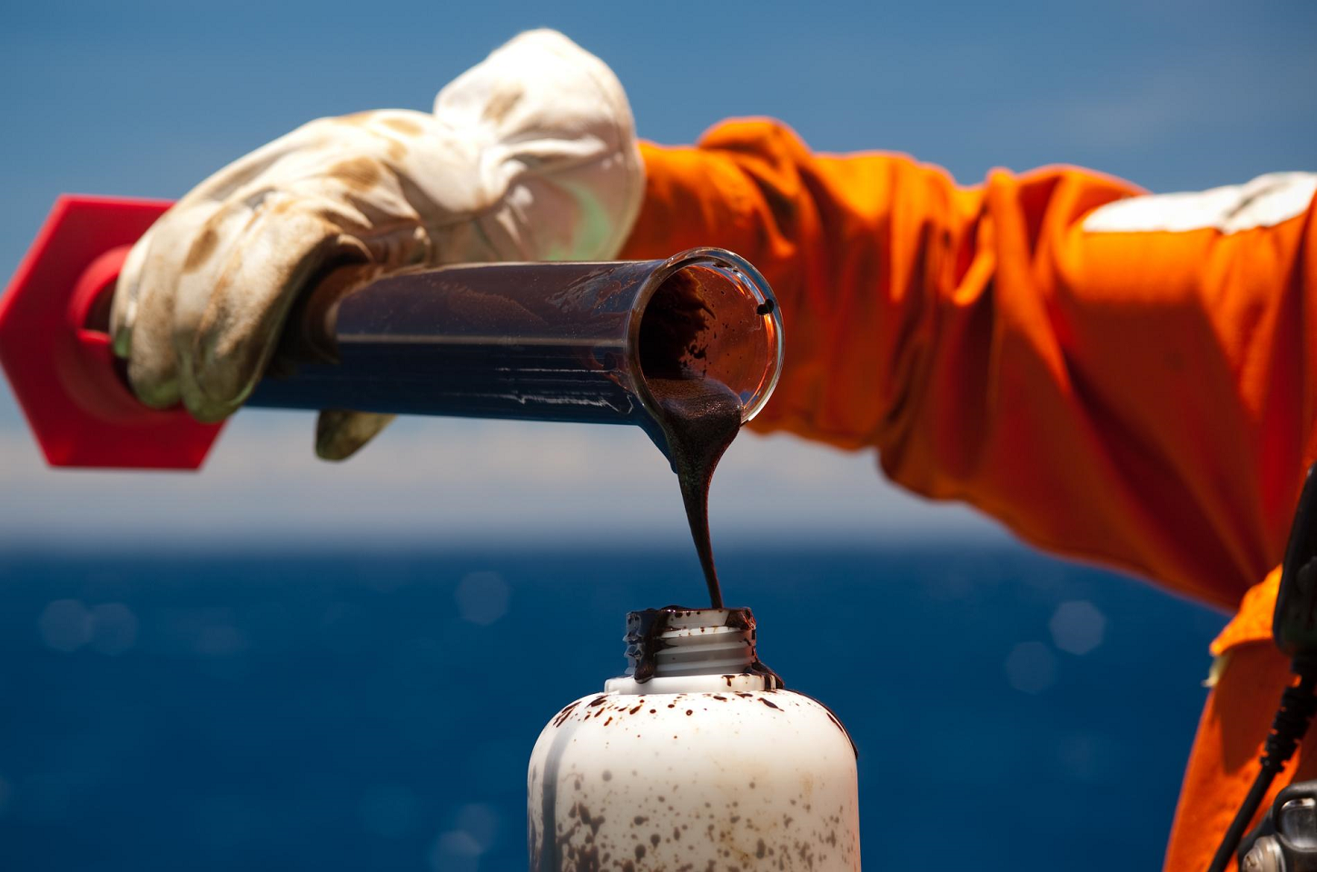 Petrobras assina contrato de fornecimento de petróleo com estatal indiana