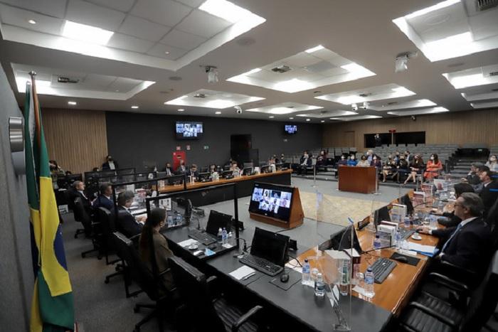 CNJ afasta desembargador que apontou Lula integrante do comando vermelho