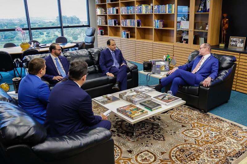 Presidente da 1ª Turma recebe integrantes da Ordem dos Advogados do Brasil