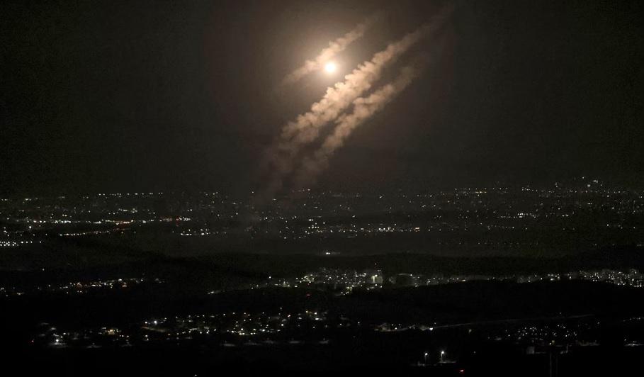 israel Bombardeia bases nucleares do Irá.