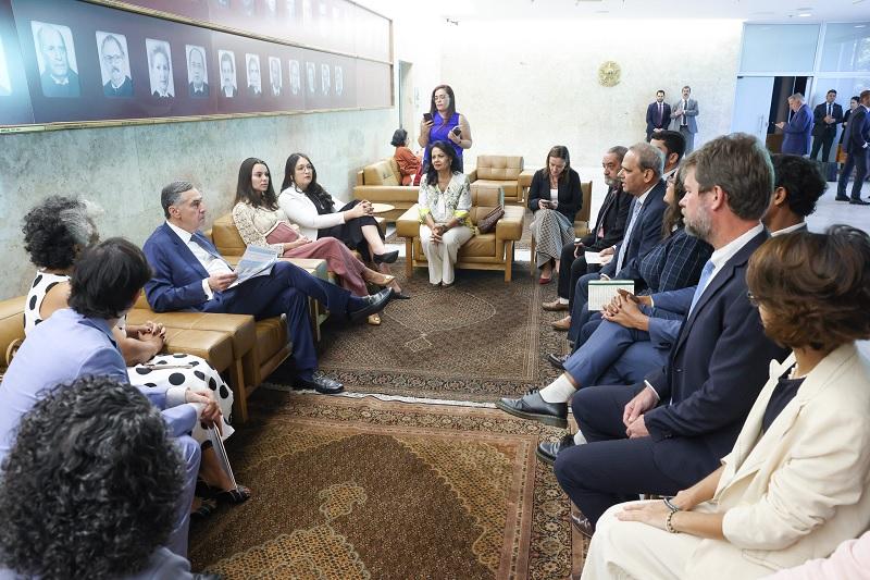 STF recebe manifesto pela soberania brasileira