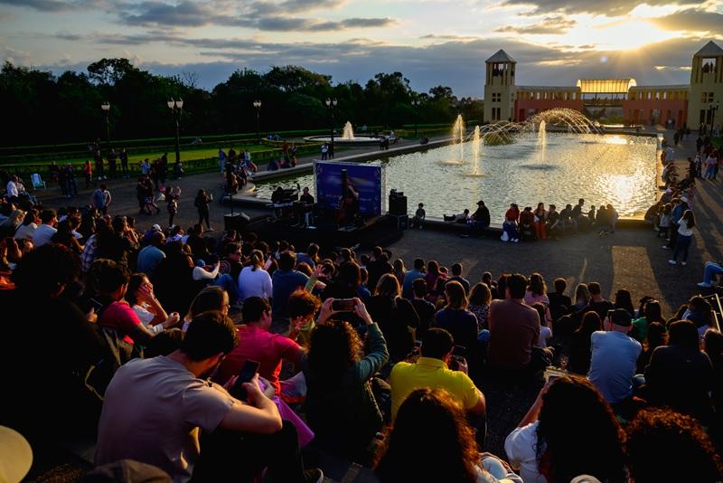 MON. Música ao ar livre tem novos palcos e grande concerto