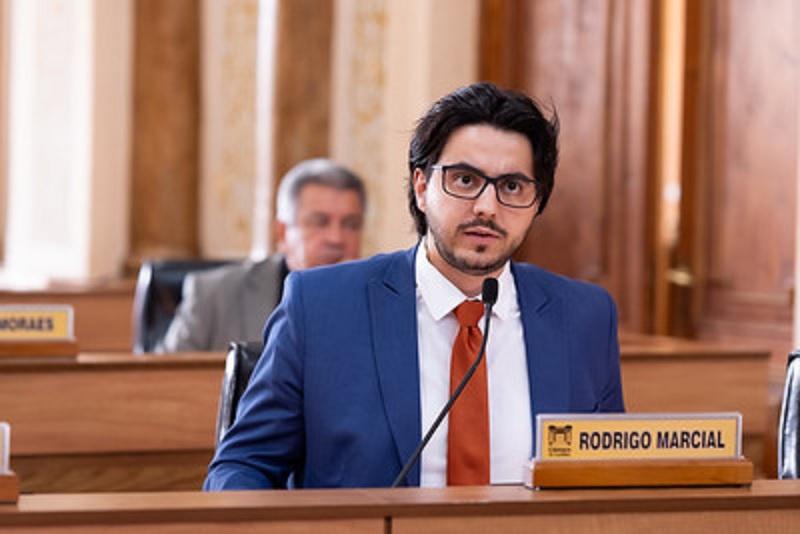 Vereador quer acabar com a procura do lixo por catadores informais