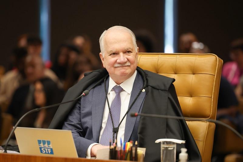 Fachin defende resposta constitucional a impactos no sistema financeiro