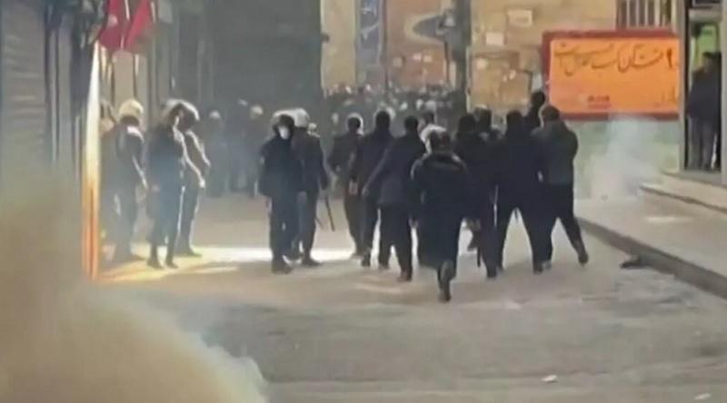 Relatório acusa Irã de crimes contra a humanidade durante protestos