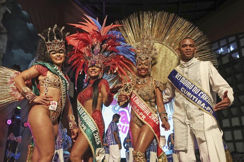 Curitiba apresenta Rei Momo e corte oficial do Carnaval 2026