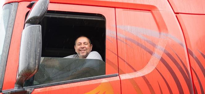 Ministério da Saúde lança unidade móvel para atender caminhoneiros