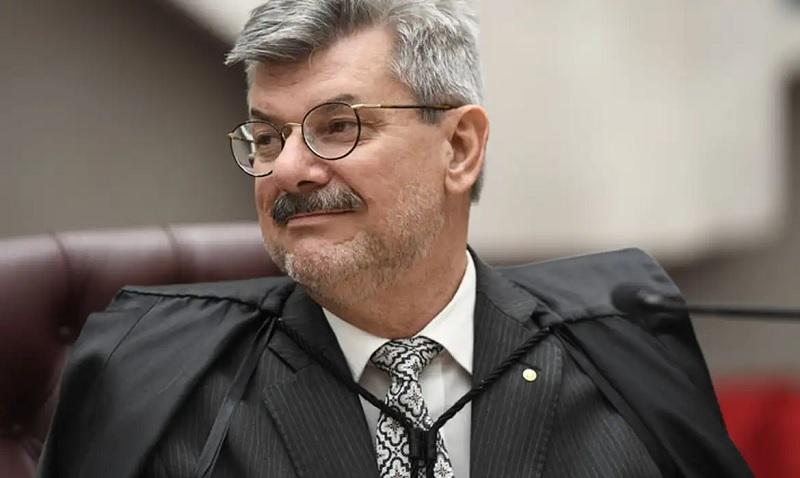 Ministro do STJ pede licença de 90 dias após denúncia de importunação sexual