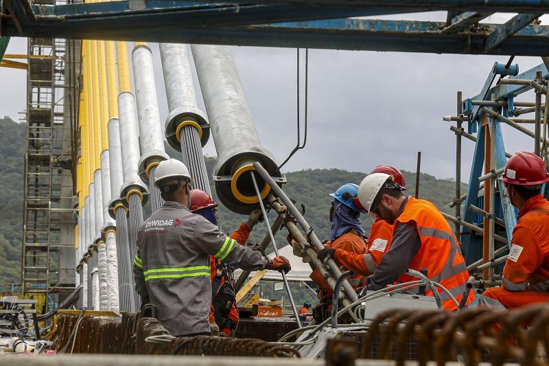 Ponte de Guaratuba tem último estai instalado