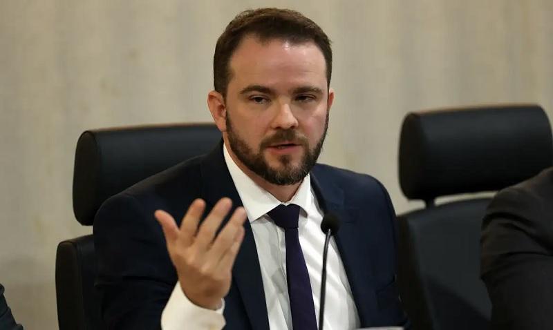 Governo propõe subsídio de R$ 1,20 para o diesel após impasse sobre o ICMS