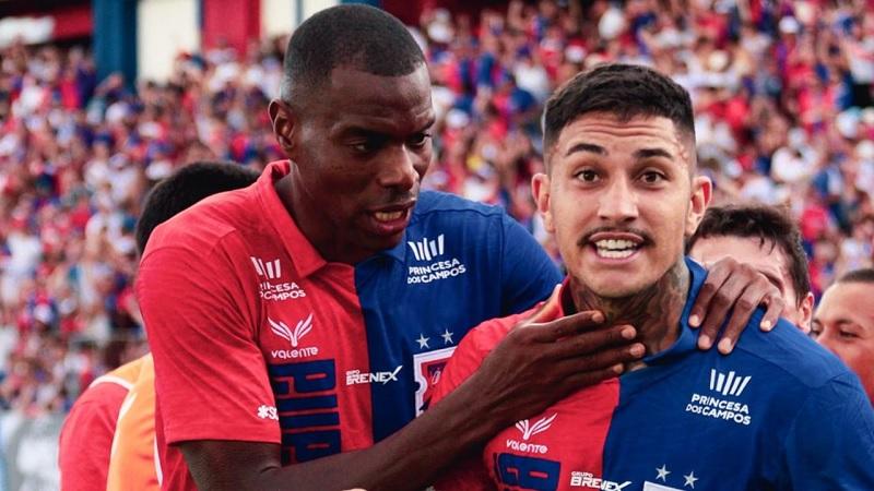 Paraná derrota Paranavaí e mantém campanha perfeita na Segundona