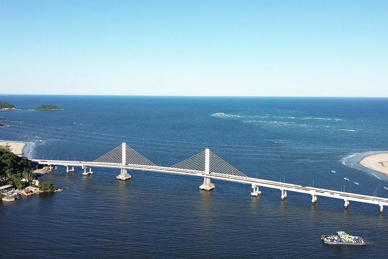 Ponte de Guaratuba  começa a ganhar iluminação final