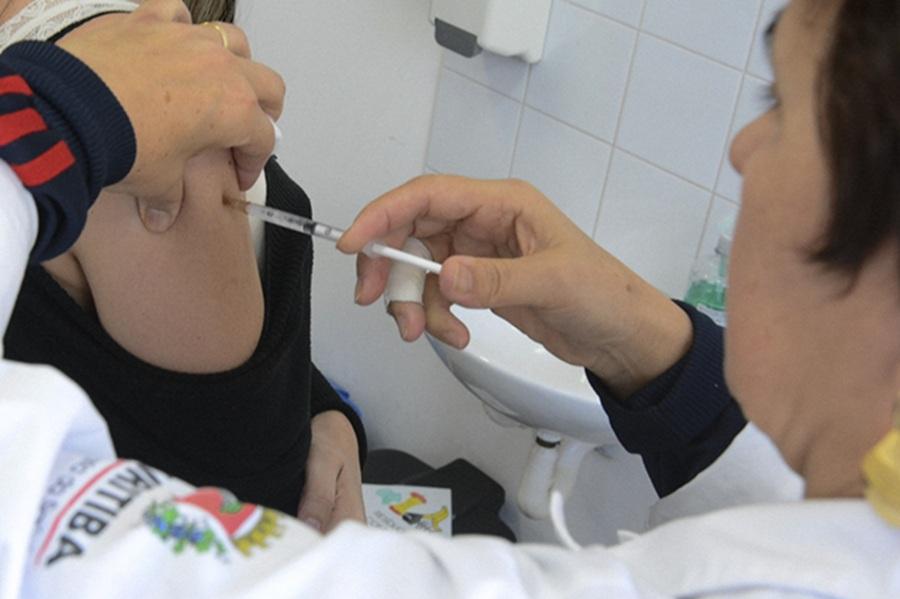 Vacina contra a gripe será liberada para todos em Curitiba