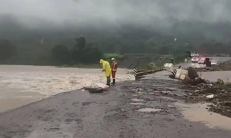 Rio Grande do Sul inicia semana com alerta para forte tempestade