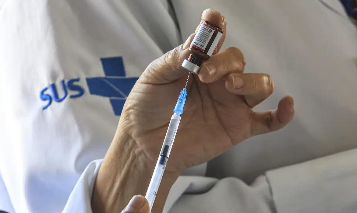 Anvisa aprova medicamento para tratar esquistossomose em crianças