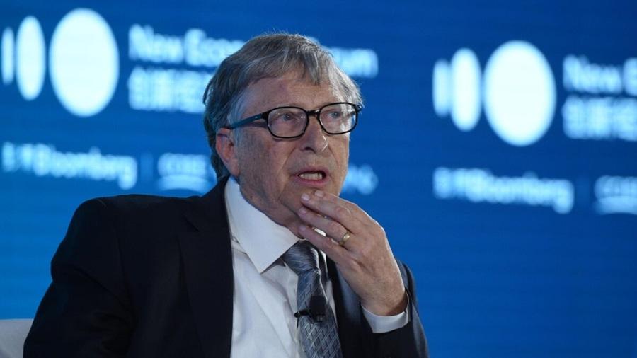 Bill Gates alerta para os riscos da inteligência artificial e defende regras obrigatórias para o setor