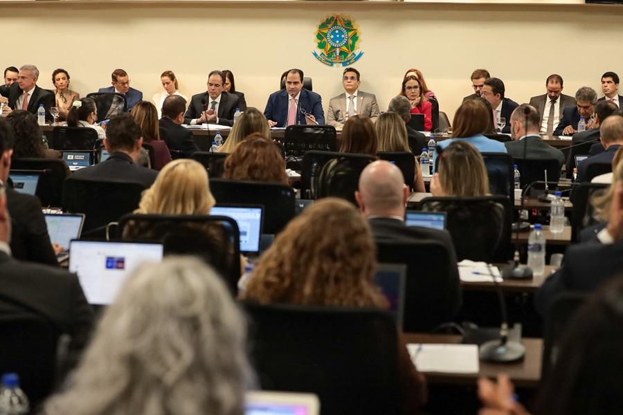 Simonetti: precisamos reconstruir os caminhos do Brasil, a começar pela reforma imediata do Judiciário
