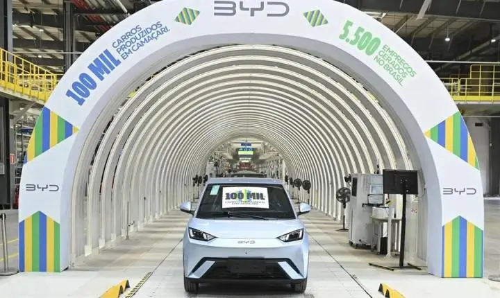 BYD comemora 100 mil veículos de nova energia produzidos em Camaçari