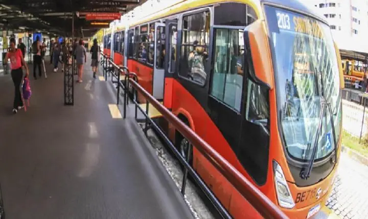 Curitiba vai ter ônibus de graça neste domingo, segundo turno das eleições